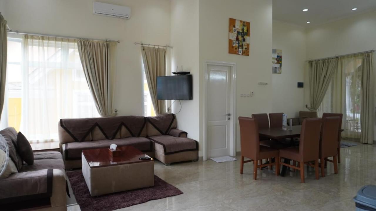 Diyar Villas Puncak M4/12 Exteriör bild
