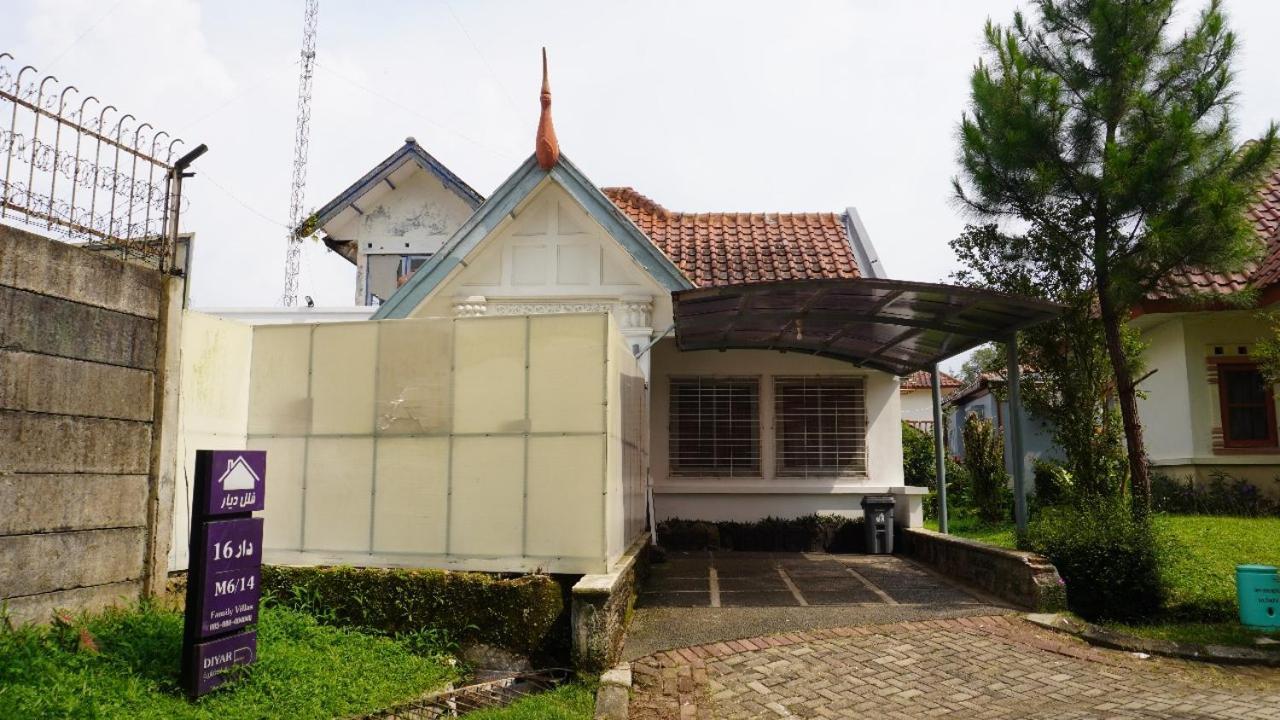 Diyar Villas Puncak M4/12 Exteriör bild