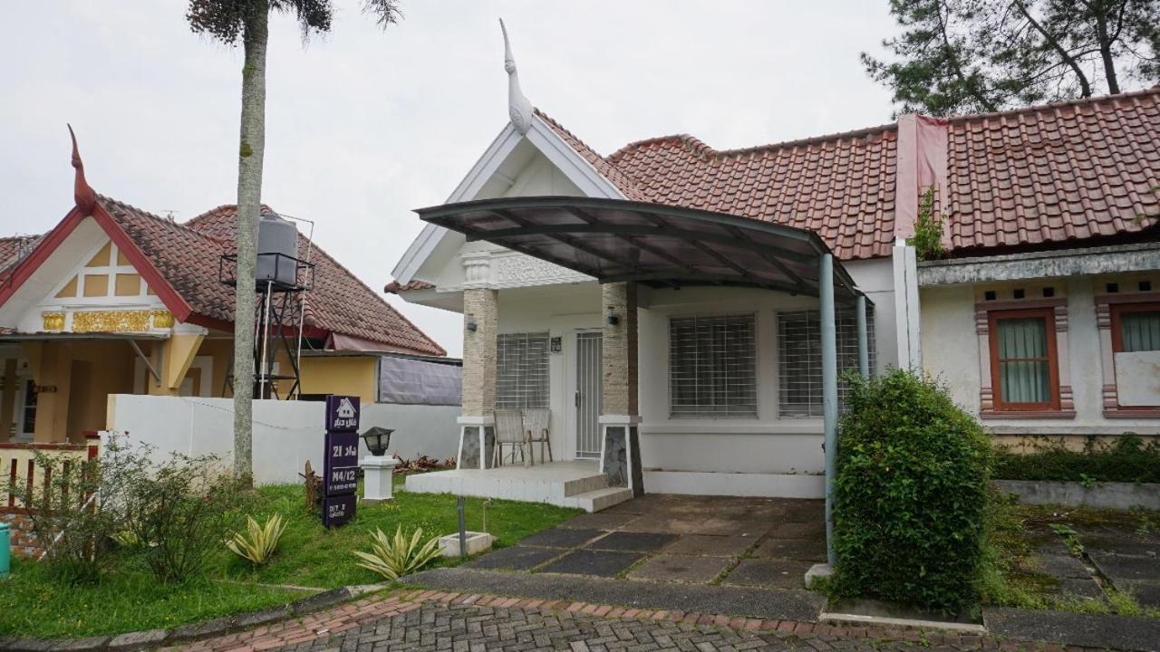 Diyar Villas Puncak M4/12 Exteriör bild
