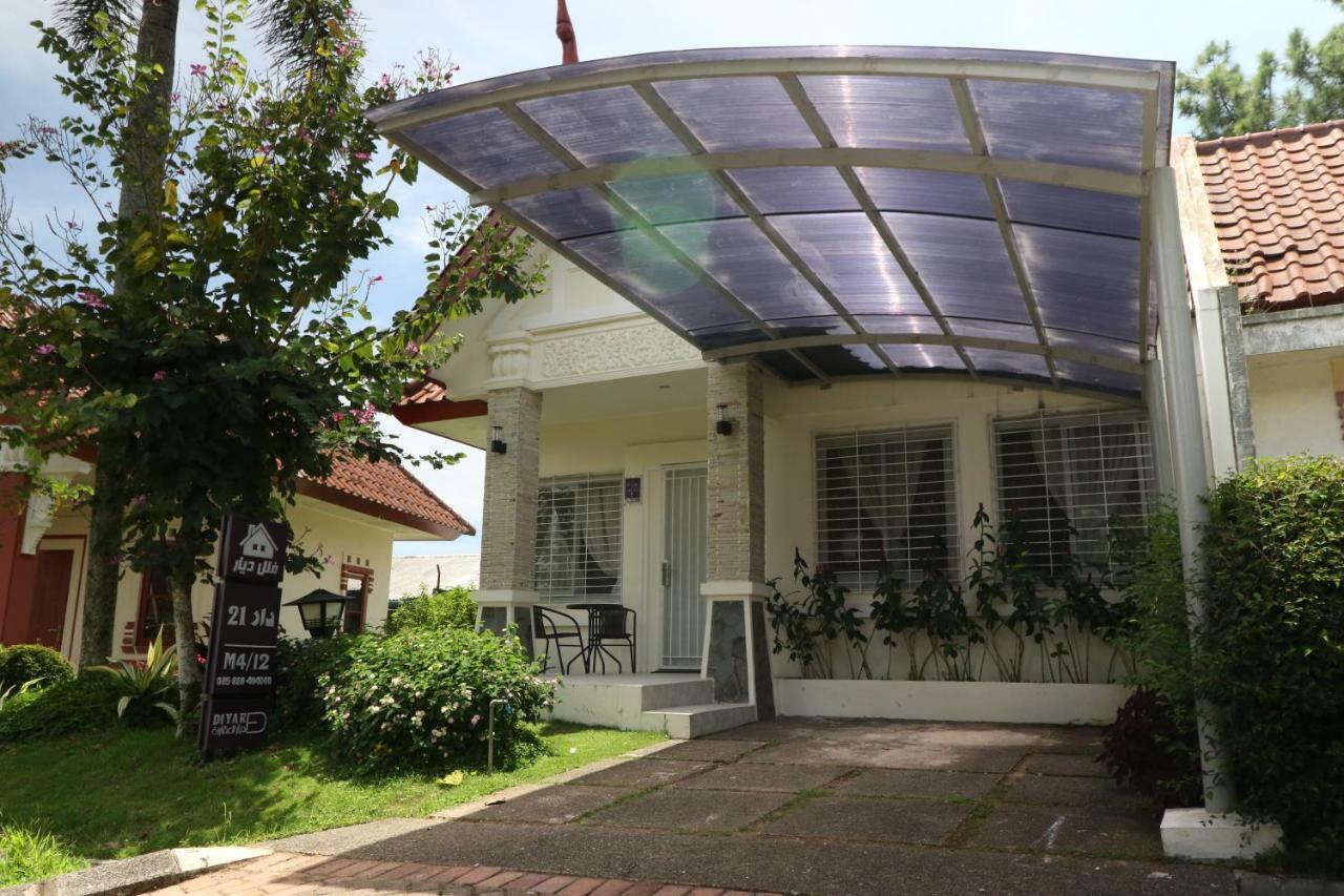 Diyar Villas Puncak M4/12 Exteriör bild